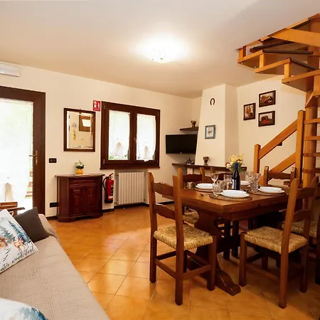 Rifugio Tra I Boschi - Camino & Balcone Apartment Sestola